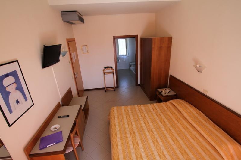 Hotel Montecarlo Lido di Camaiore Dış mekan fotoğraf